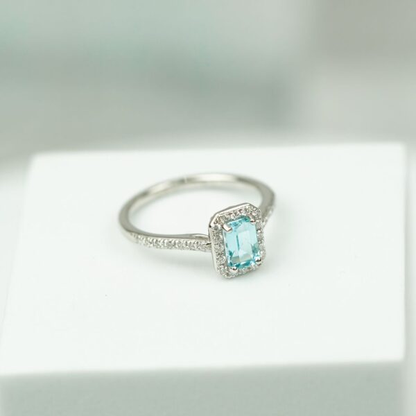 Platinum Aquamarine Ring - Image 2