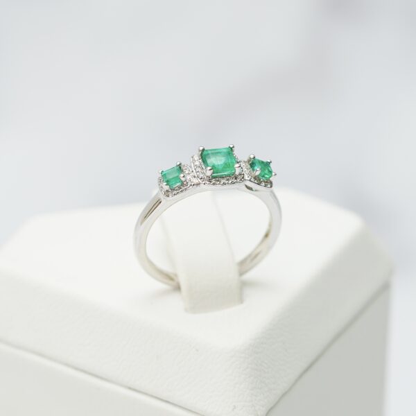 Emerald Trilogy Ring