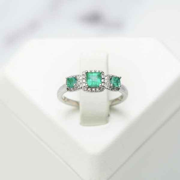Emerald Trilogy Ring - Image 3