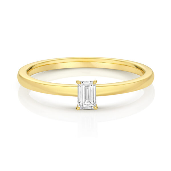 0.20ct Emerald Cut Diamond Solitaire Ring - Image 2