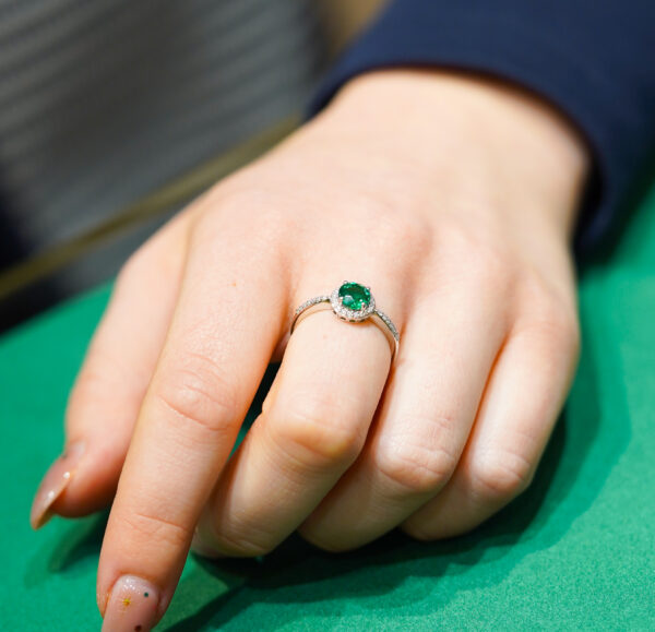 9K White Gold Emerald & Diamond Halo Ring - Image 2