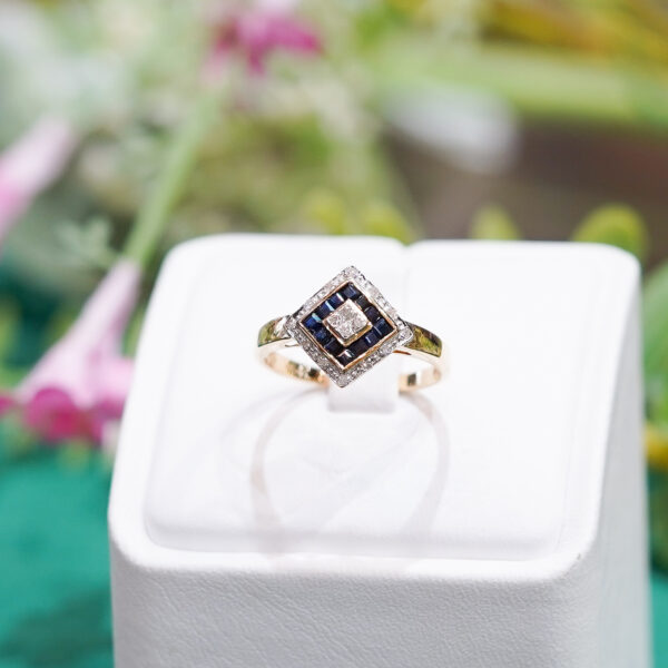 Diamond & Sapphire Cluster Ring - Image 3