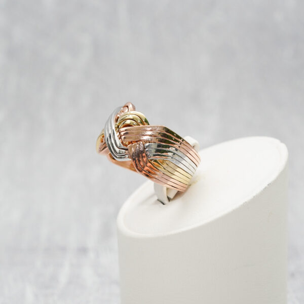 14 KT Men’s 3 Colour Puzzle Ring - Image 3