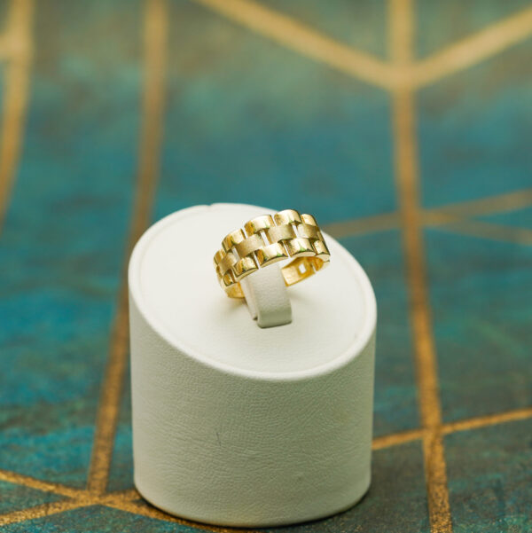 14K Yellow Gold Link Ring