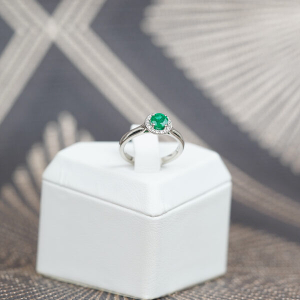 Emerald & Diamond Halo Ring in Platinum - Image 4