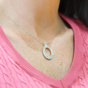18ct White Gold Oval Diamond Necklace
