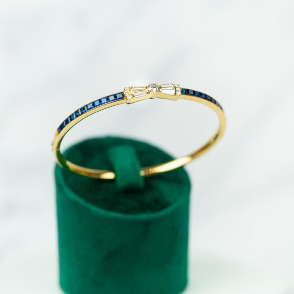 18ct Yellow Gold Diamond and Sapphire Bangle