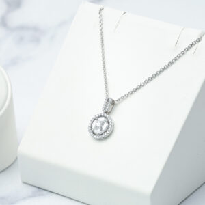 18KT White Gold Necklace with Diamond Cluster Pendant